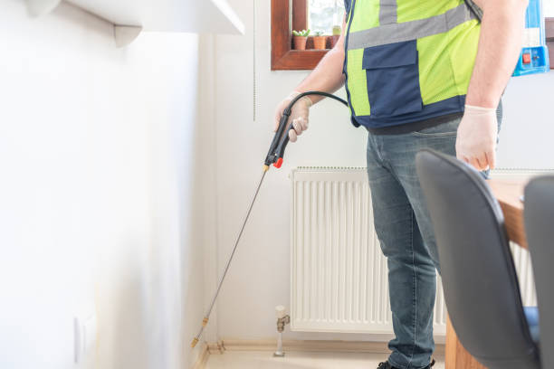 Best Pest Removal Services  in Oaklawn Sunview, KS